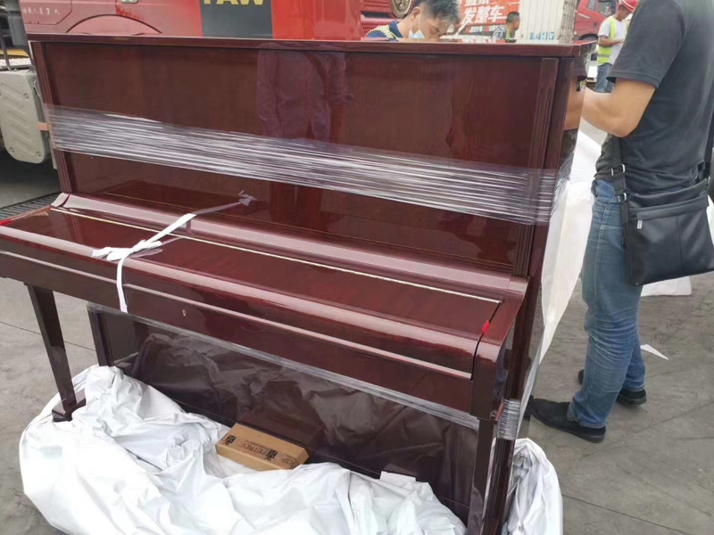 鋼琴搬運